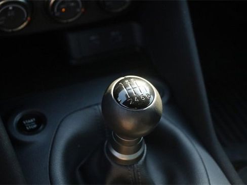 Used 2025 Nissan Z Sport w/ Floor Mat Package image 12