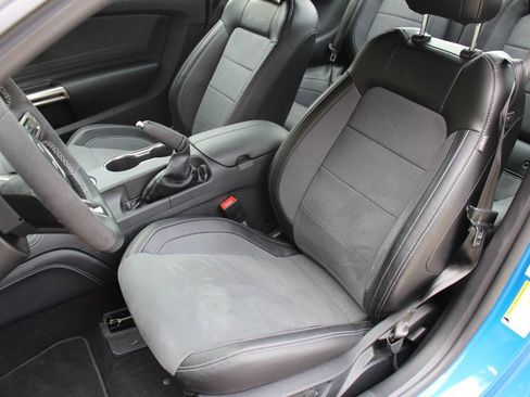 Used 2020 Ford Mustang Shelby GT350 w/ Technology Package RWD image 17