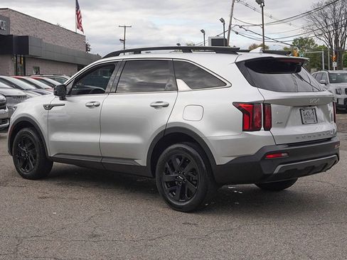 Used 2022 Kia Sorento S w/ Panoramic Sunroof Package AWD/4WD image 12