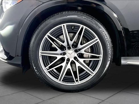 Used 2024 Mercedes-Benz GLC 43 AMG 4MATIC image 11
