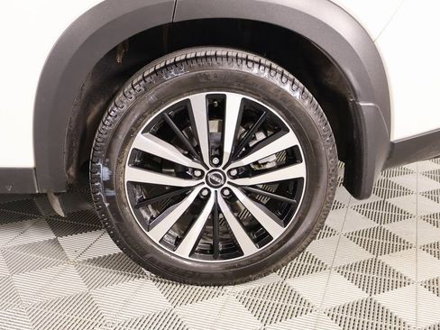 Used 2024 Nissan Pathfinder Platinum image 22