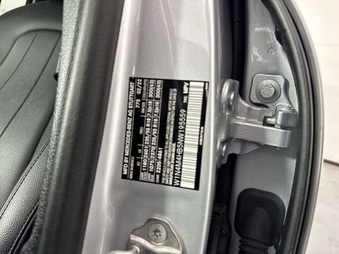 Used 2022 Mercedes-Benz GLB 250 4MATIC image 37