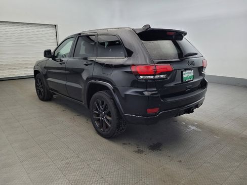 Used 2021 Jeep Grand Cherokee Laredo X image 5