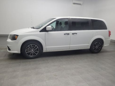 Used 2019 Dodge Grand Caravan GT FWD image 2