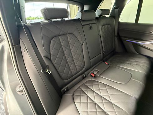 Used 2025 BMW X5 xDrive50e w/ Premium Package image 32