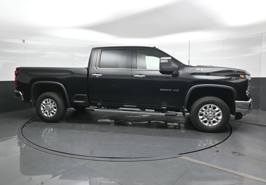 Used 2024 Chevrolet Silverado 2500 LTZ w/ LTZ Convenience Package AWD/4WD image 6