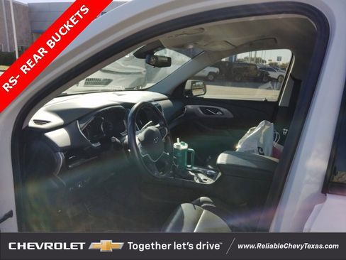 Used 2021 Chevrolet Traverse RS image 6