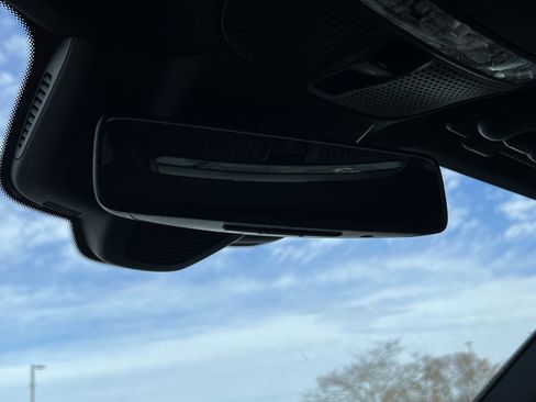 Certified 2019 Mercedes-Benz E 300 4MATIC image 27