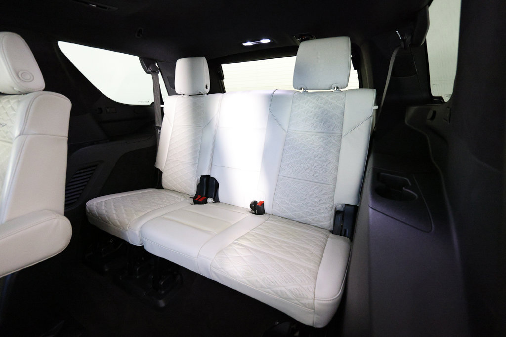 Used 2025 Cadillac Escalade Sport Platinum AWD/4WD image 15