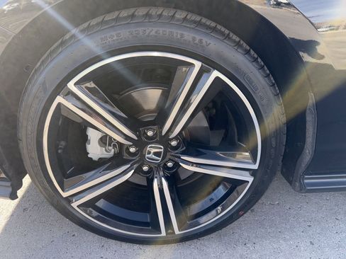 Used 2023 Honda Accord Sport image 10