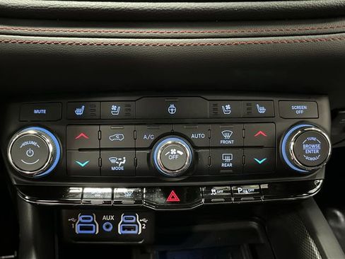 Used 2025 Dodge Durango R/T image 21