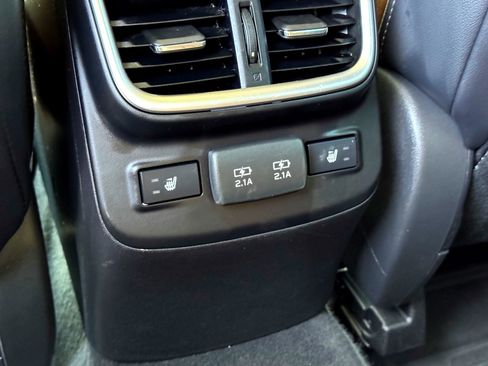 Used 2022 Subaru Outback Touring XT image 21