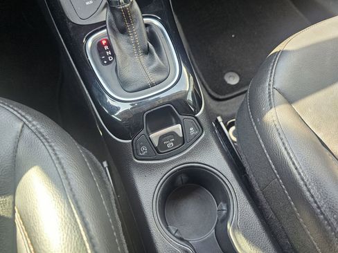 Used 2019 Jeep Compass Limited w/ Advanced Safety Group image 24