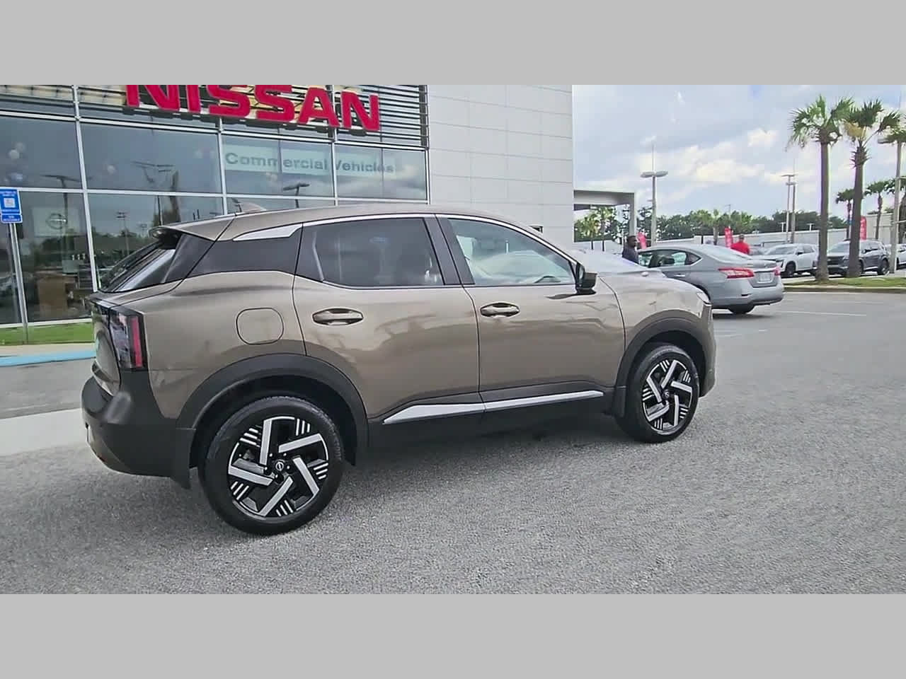 Used 2025 Nissan Kicks SV FWD image 36