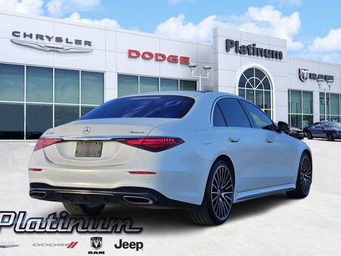 Used 2022 Mercedes-Benz S 500 4MATIC image 5