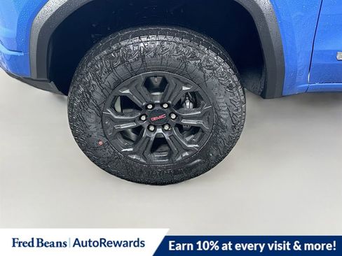 New 2025 GMC Canyon Elevation w/ Convenience Package image 20