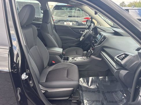 Certified 2023 Subaru Forester Premium AWD/4WD image 10