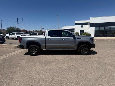 Used 2024 GMC Sierra 1500 AT4X AWD/4WD image 4