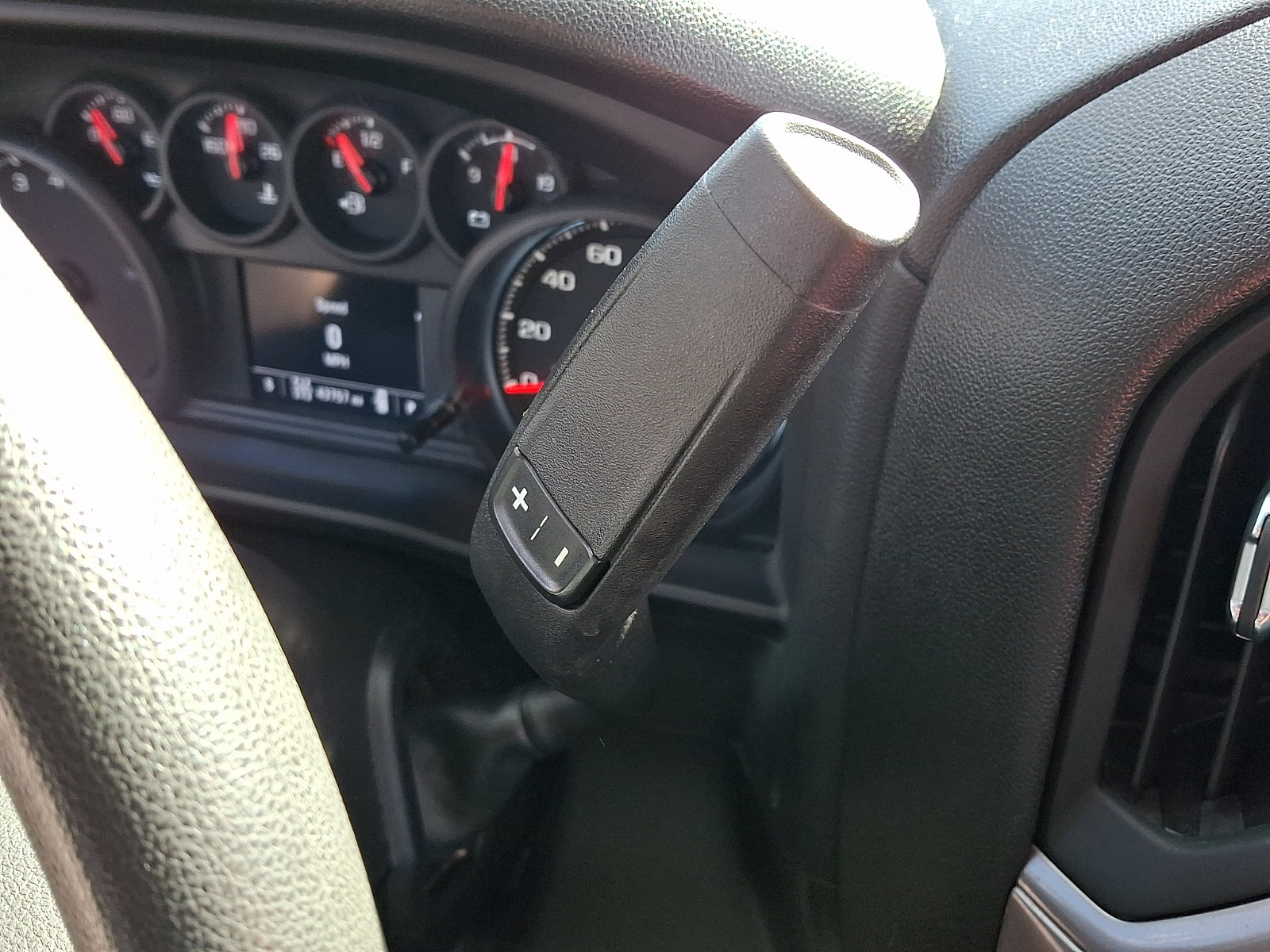 Used 2023 Chevrolet Silverado 1500 Custom w/ LPO, Dark Essentials Package AWD/4WD image 15