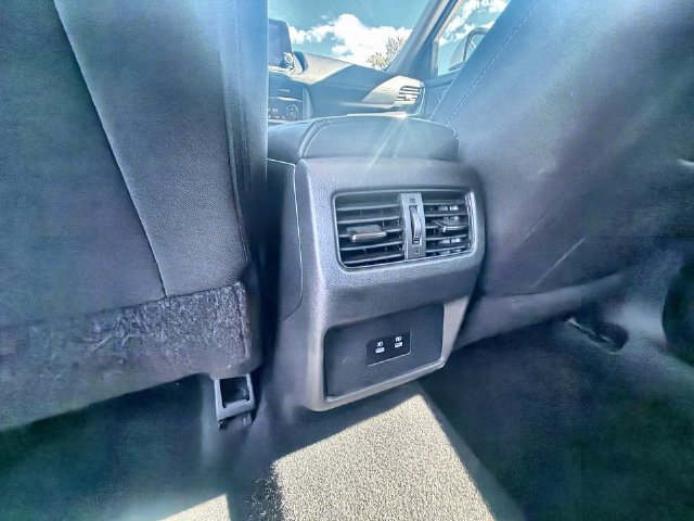 Used 2024 Nissan Rogue SV FWD image 20