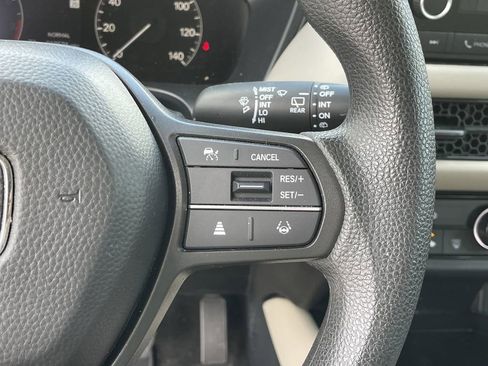Used 2025 Honda HR-V LX image 26