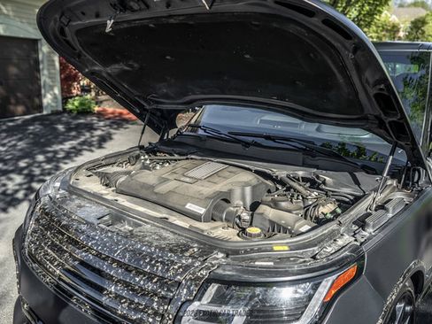 Used 2020 Land Rover Range Rover Long Wheelbase Autobiography AWD/4WD image 15