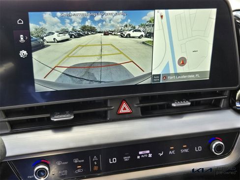 Certified 2023 Kia Sportage EX image 25
