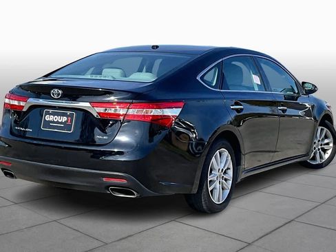 Used 2014 Toyota Avalon XLE Premium image 11