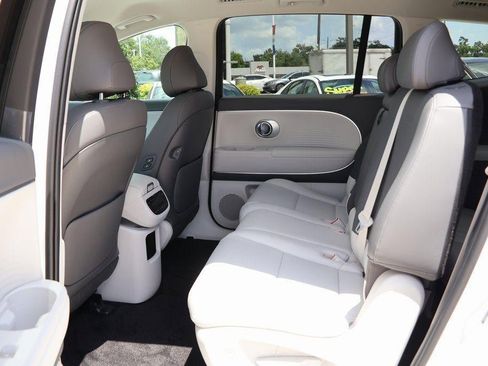 New 2026 Hyundai Ioniq 9 SEL image 8