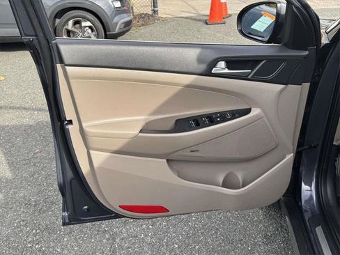 Certified 2021 Hyundai Tucson Limited image 14