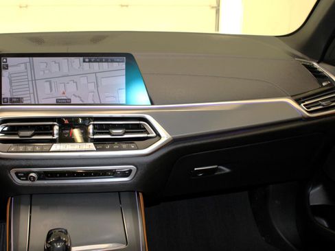 Used 2019 BMW X5 xDrive40i w/ Convenience Package image 58