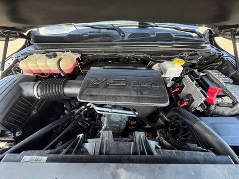 Used 2019 RAM 1500 Laramie w/ Sport Appearance Package AWD/4WD image 22