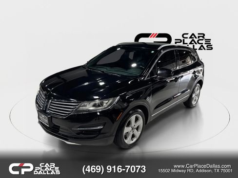 Used 2017 Lincoln MKC Premiere FWD image 2
