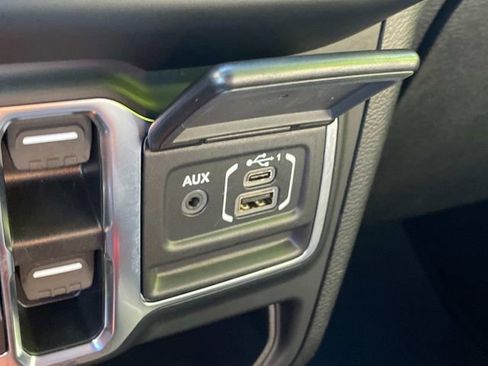 Used 2022 Jeep Wrangler Unlimited Rubicon w/ LED Lighting Group image 29