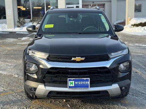 Used 2023 Chevrolet TrailBlazer LT w/ Convenience Package image 9