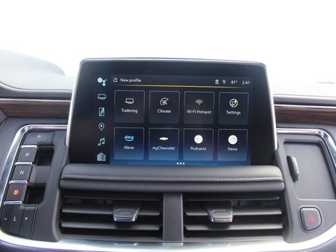 Used 2024 Chevrolet Tahoe High Country image 11