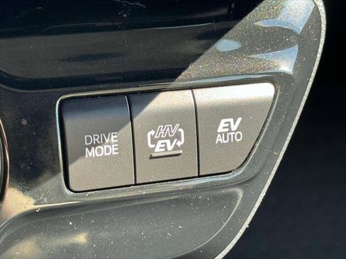 Certified 2022 Toyota Prius Prime XLE image 30