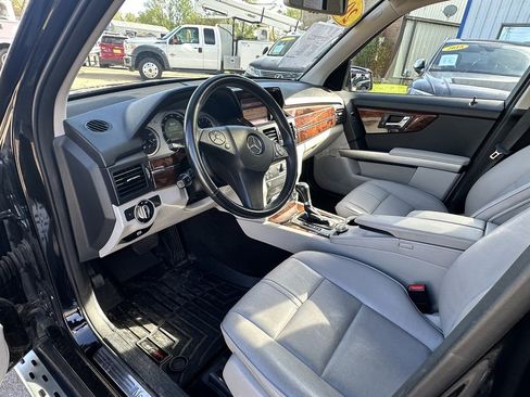 Used 2011 Mercedes-Benz GLK 350 4MATIC w/ Premium 1 Pkg image 11