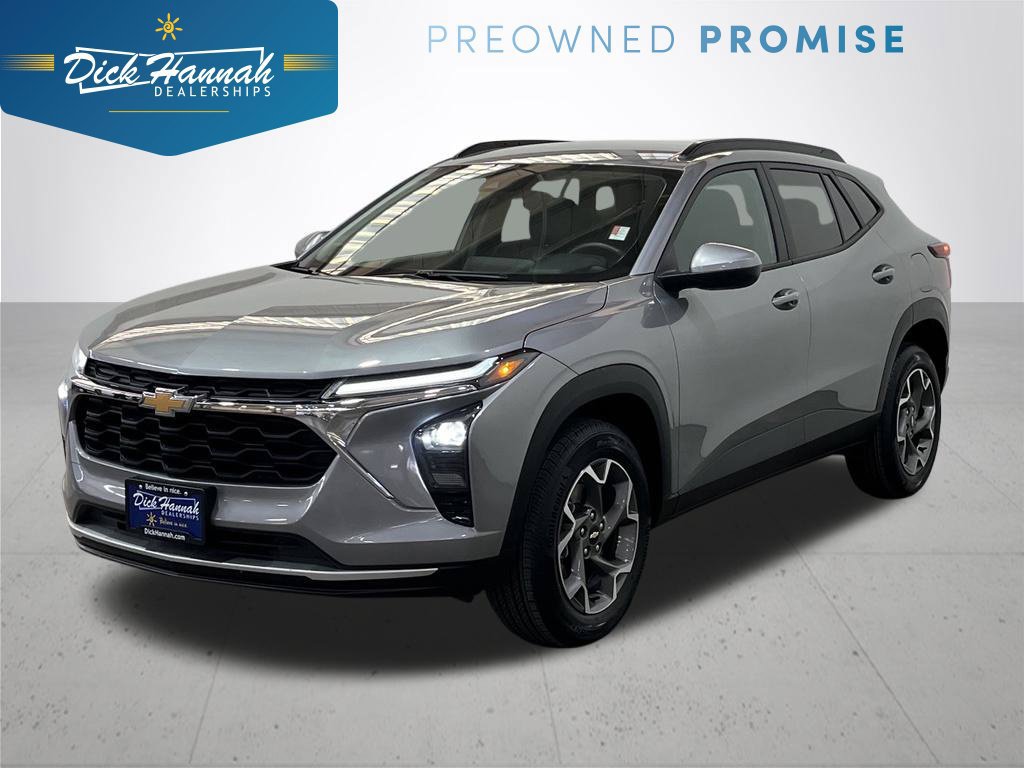 Certified 2025 Chevrolet Trax LT w/ LT Convenience Package FWD image 1
