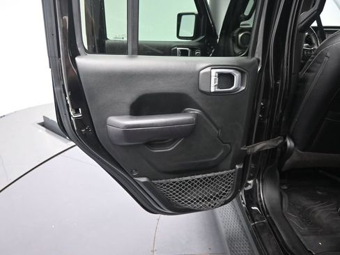 Used 2018 Jeep Wrangler Unlimited Sport S AWD/4WD image 15