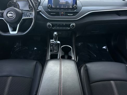 Used 2024 Nissan Altima 2.5 SR image 4