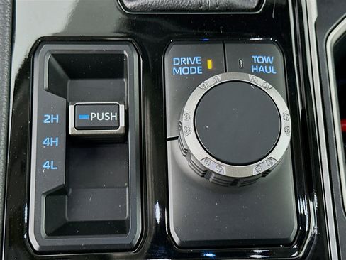 Used 2023 Toyota Tundra Limited image 26