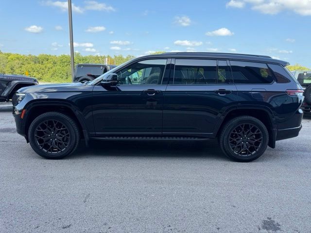Used 2024 Jeep Grand Cherokee L Summit AWD/4WD image 7