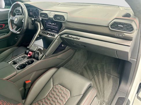 Used 2024 Lamborghini Urus S AWD/4WD image 16