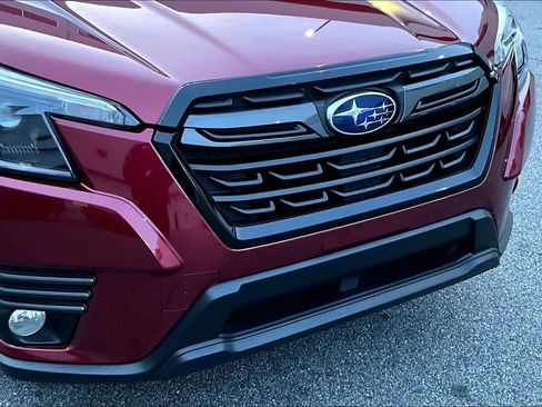 Used 2022 Subaru Forester Limited image 29