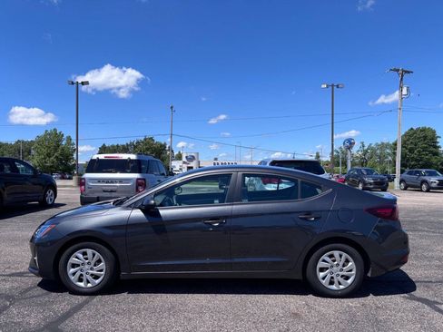 Used 2020 Hyundai Elantra SE FWD image 1