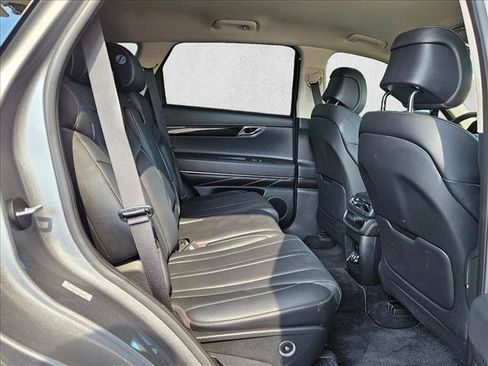 Used 2021 Genesis GV80 2.5T RWD image 12