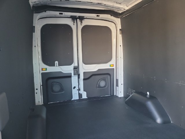 New 2027 Ford Transit 250 148 Medium Roof w/ Load Area Protection Package RWD image 15