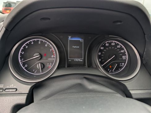 Used 2023 Toyota Camry SE FWD image 25