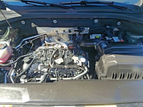 Certified 2025 Volkswagen Atlas Peak Edition SE image 29